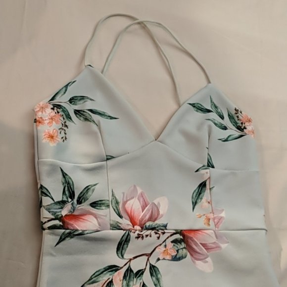 MISSGUIDED Floral Dress - Picture 5 of 5